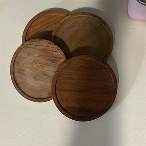 Set of 4 wooden coasters